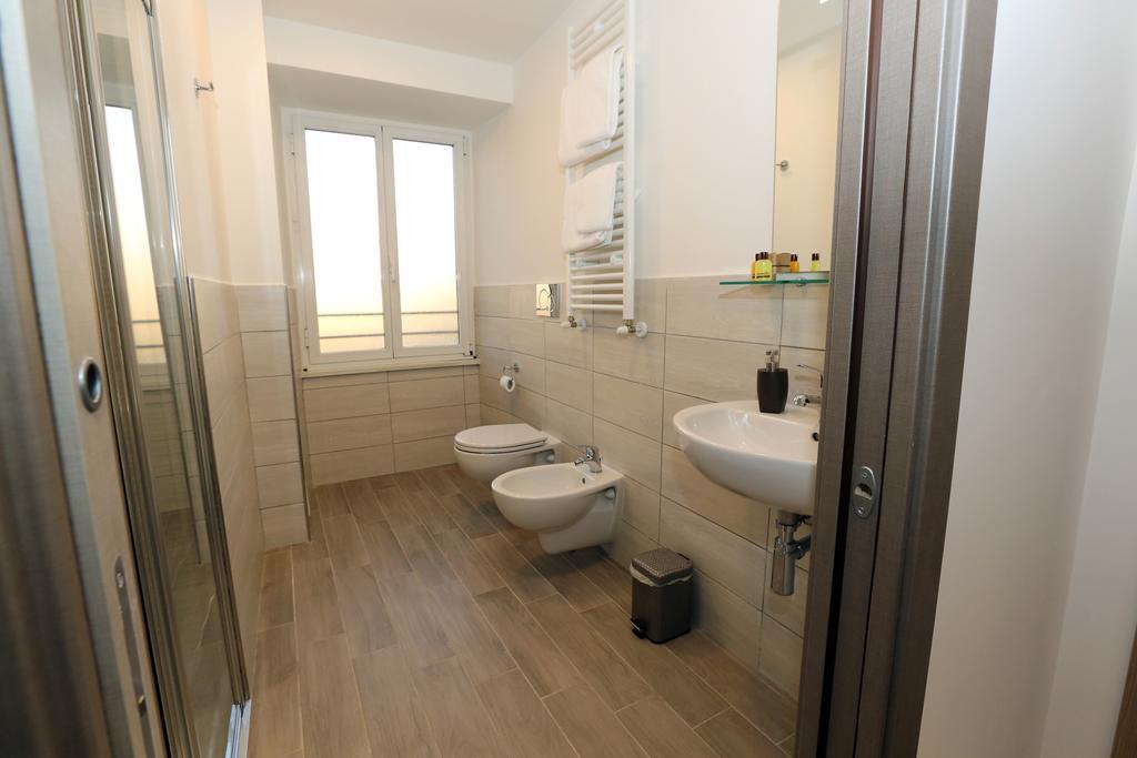 Casa Martinez Roma Hotel ภายนอก รูปภาพ