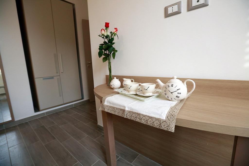 Casa Martinez Roma Hotel ภายนอก รูปภาพ